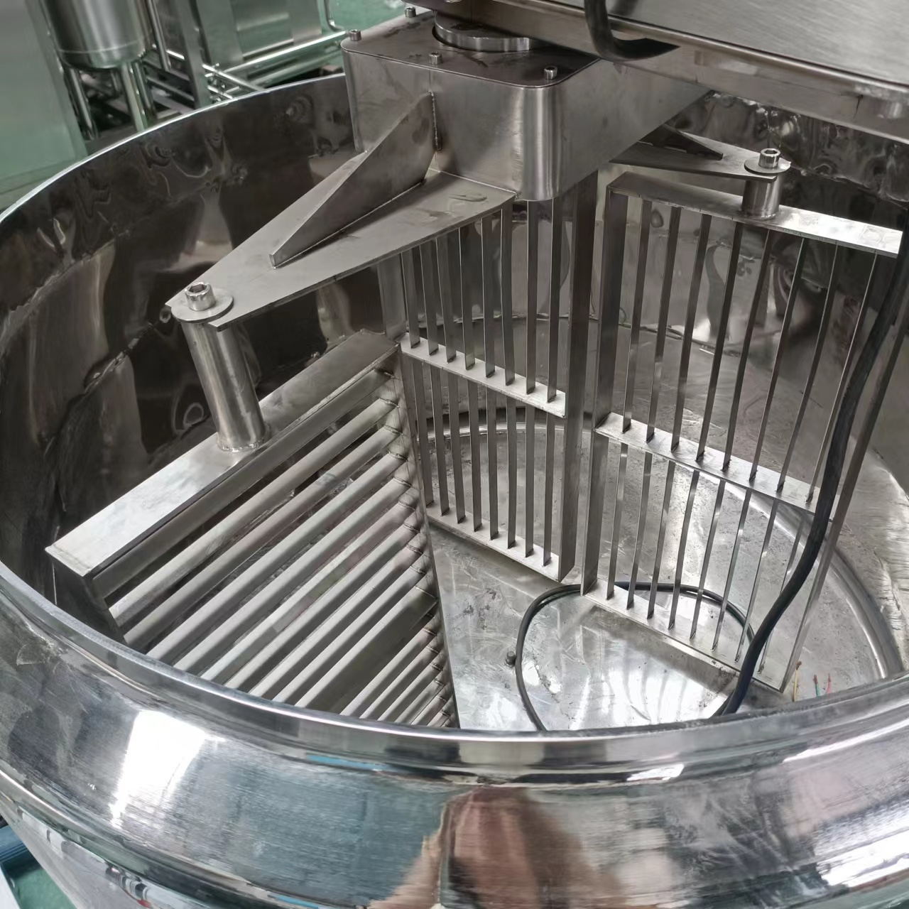 Small Automatic Cheese Process - Planted Tank review and price